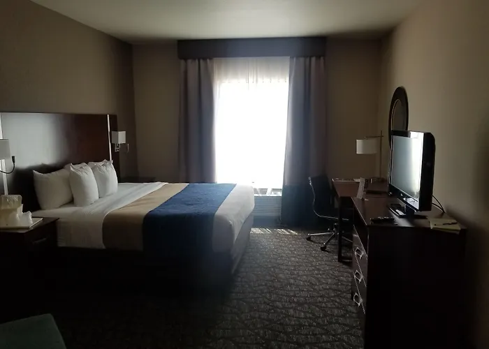 Junction City Inn & Suites