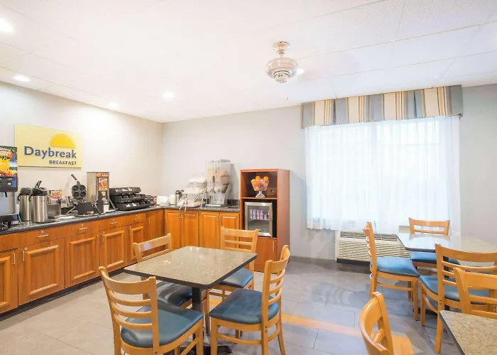 Days Inn By Wyndham Watertown Fort Drum