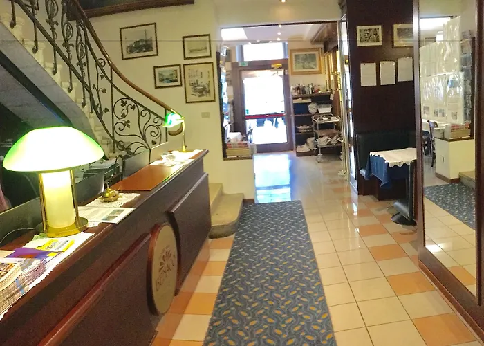 Lake Hotel Benaco