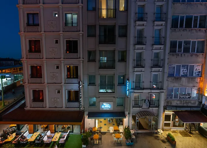 Elanaz Hotel