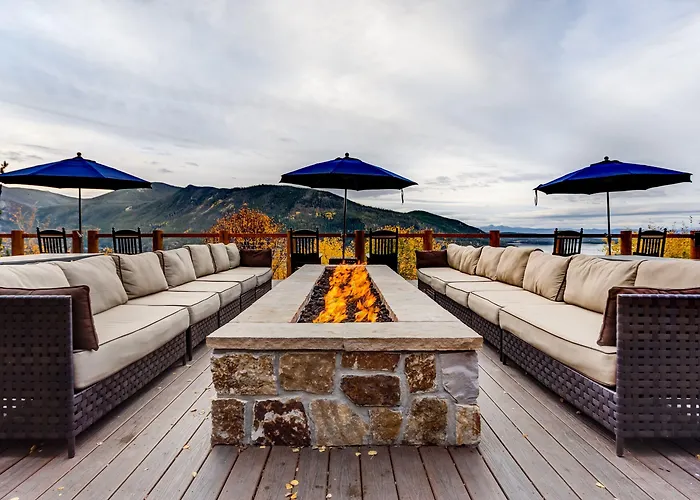 Grand Lake Lodge