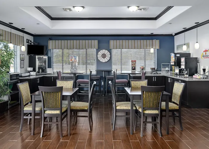 Super 8 By Wyndham Carthage Tx