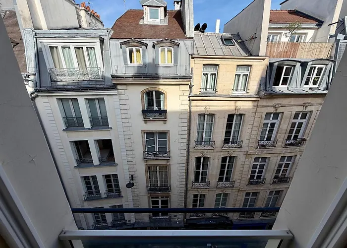 Hotel 85 Saint Honore Paris