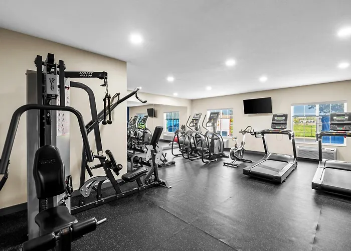 Holiday Inn Express Hotel & Suites Council Bluffs - Convention Center Area By Ihg
