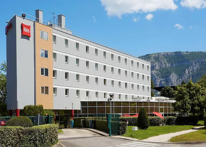 Ibis Archamps Porte De Geneve