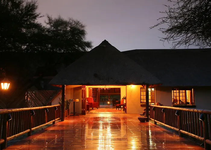 Mongena Private Game Lodge