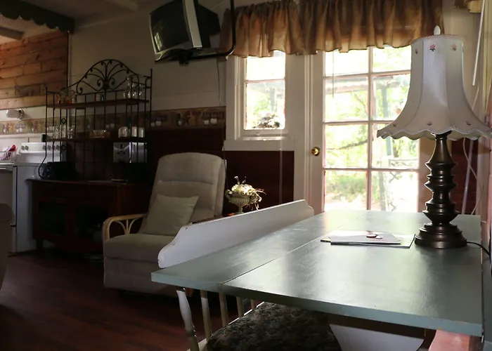 Apple Creek Cottages