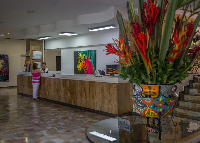 Hotel Del Llano
