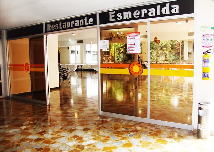 Hotel Del Llano