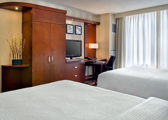 Courtyard By Marriott Washington, D.C./Foggy Bottom
