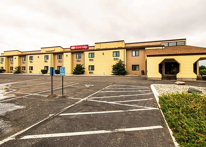 Econo Lodge Watertown