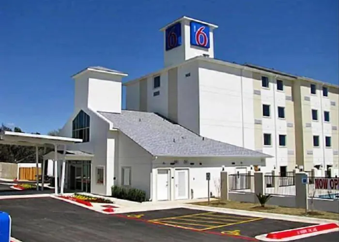 Motel 6-Marble Falls, Tx