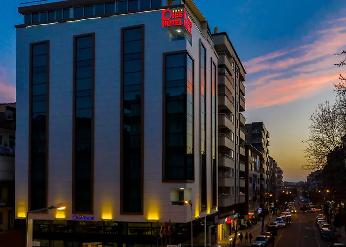 Dies Hotel