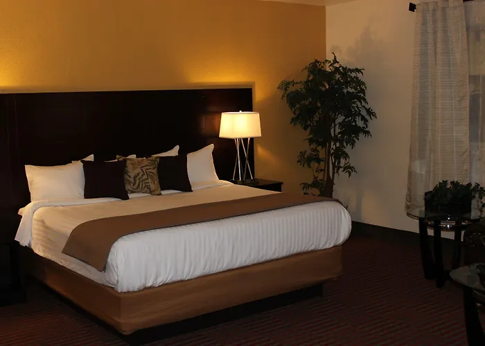 Grand Williston Hotel And Conference Center