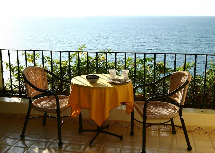 Lindo Mar Resort