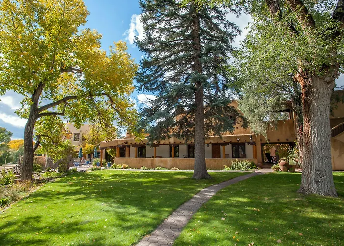 Inn On La Loma Plaza