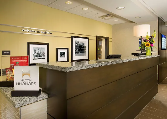 Hampton Inn & Suites - Buffalo Airport