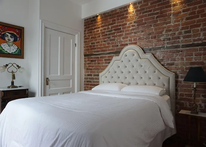 Hotel Marie-Rollet