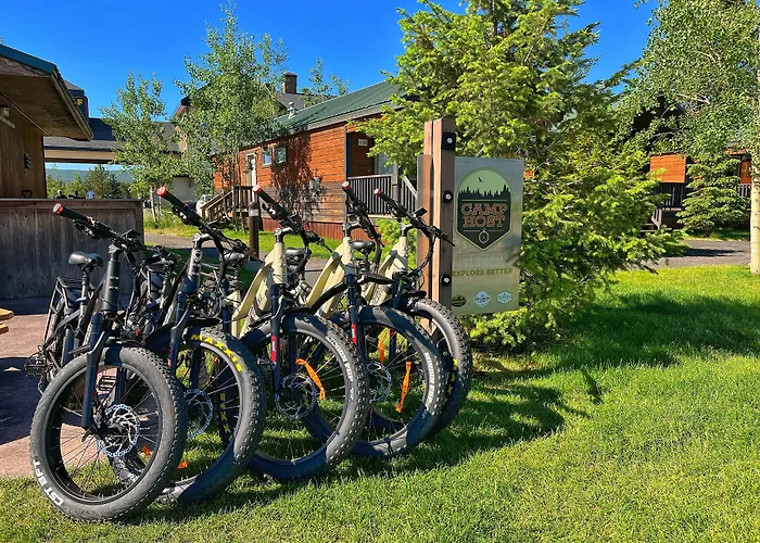 Explorer Cabins At Yellowstone
