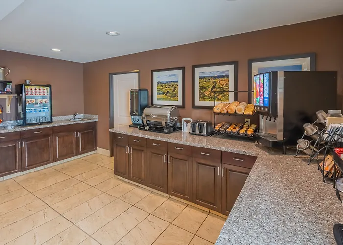Landmark Suites - Williston