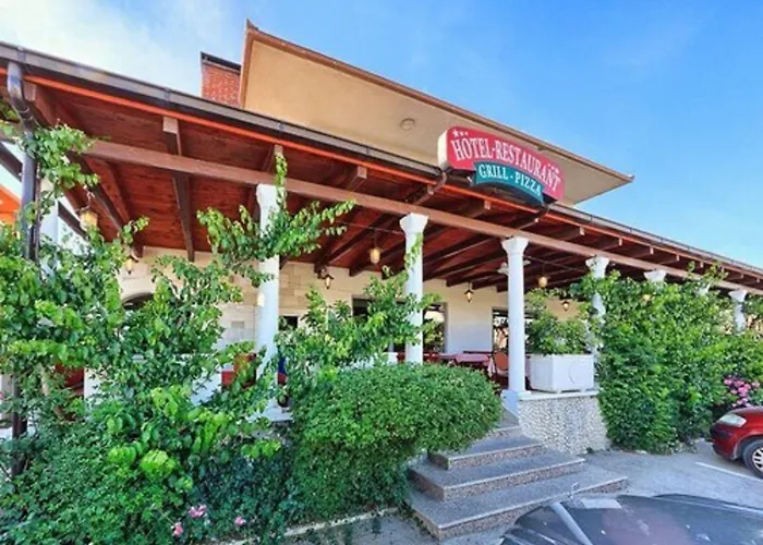 Hotel Trogirski Dvori