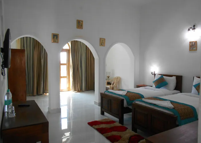 Hotel Isabel Palace