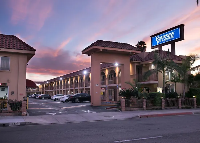 Rodeway Inn & Suites Bellflower