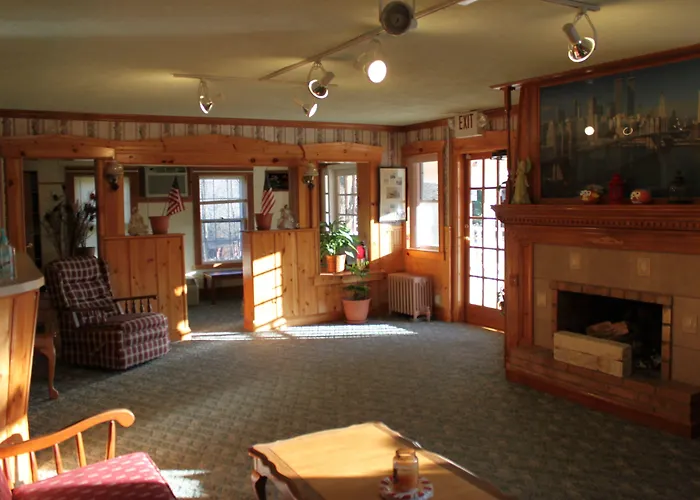 Four Winds Country Motel