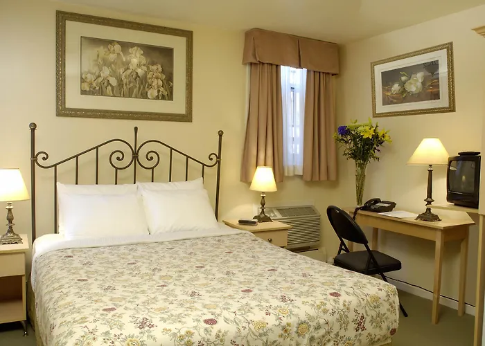Victoria'S Mansion Guest House