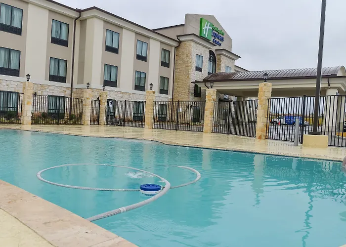 Holiday Inn Express Hotels & Suites Cuero By Ihg