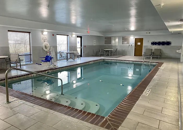 Holiday Inn Express Sidney By Ihg