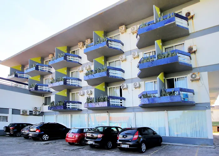 Cris Hotel