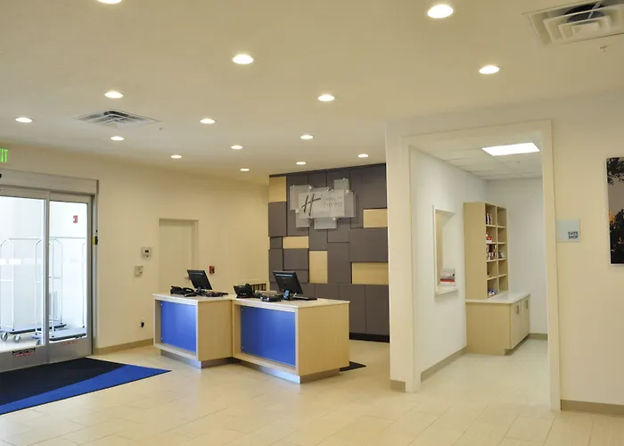 Holiday Inn Express & Suites Price By Ihg