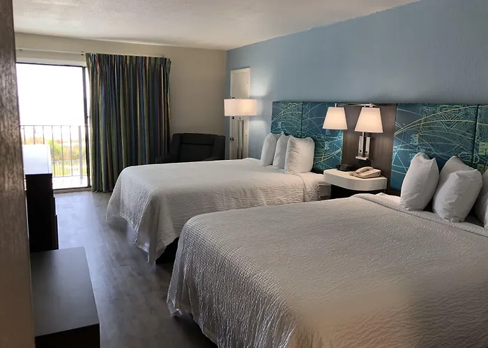 Tropical Seas Hotel