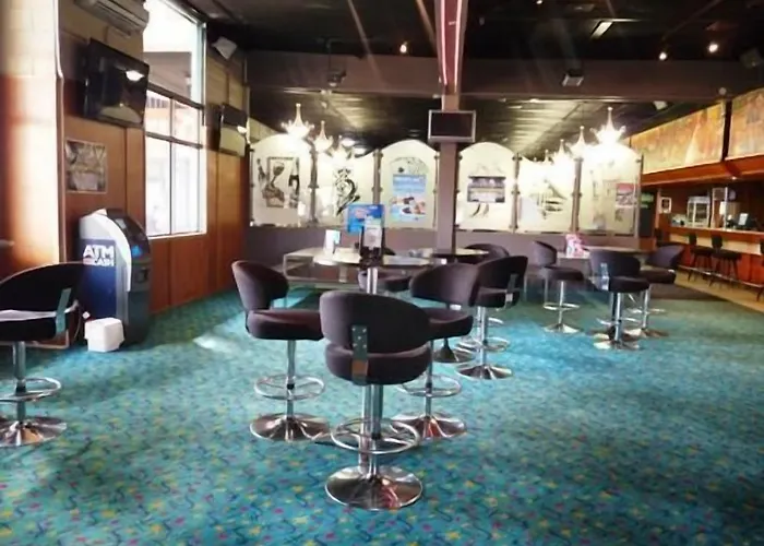 Jolly Collier Hotel Motel