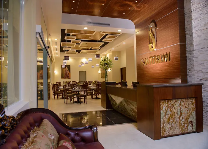 Hotel Santorian