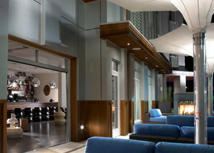 Bungalow Hotel