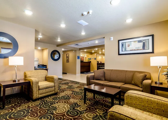 Cobblestone Inn & Suites Cambridge