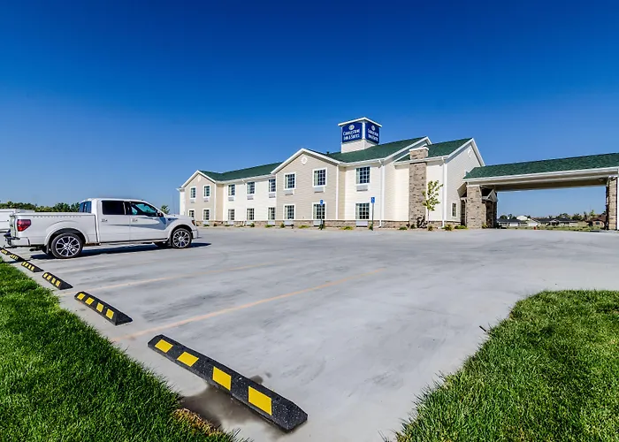 Cobblestone Inn & Suites Cambridge