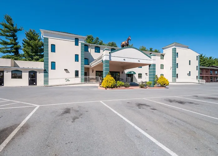 Rodeway Inn & Suites Charles Town