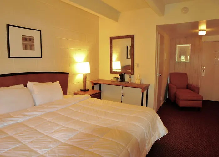 Monarch Mountain Lodge