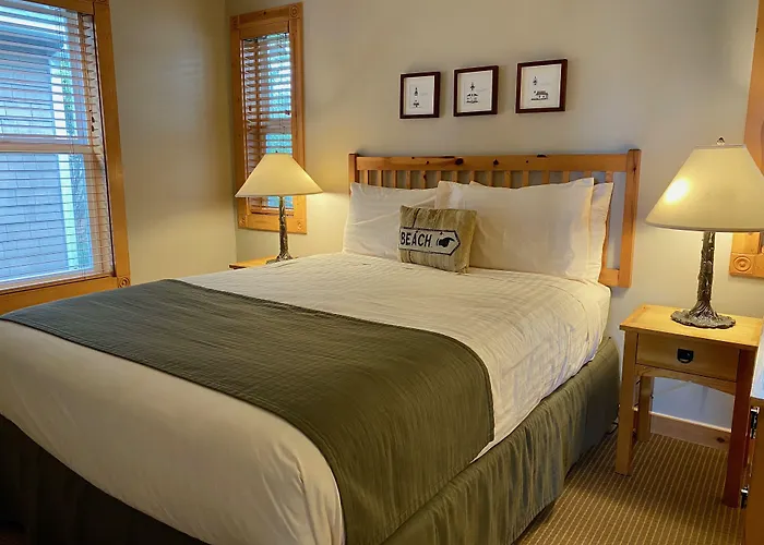 Lighthouse Inn