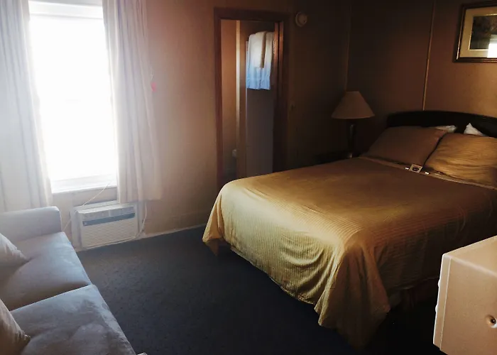 The Moulton Hotel