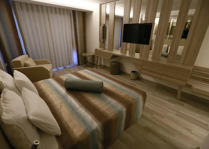 Turunc Premium Hotel