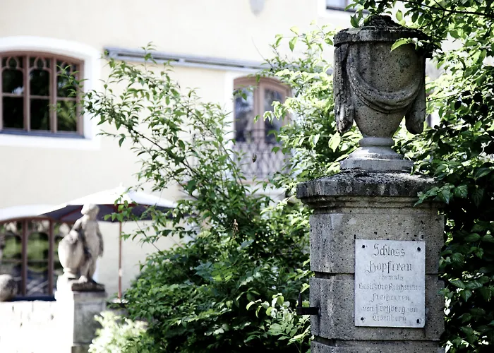 Schloss zu Hopferau