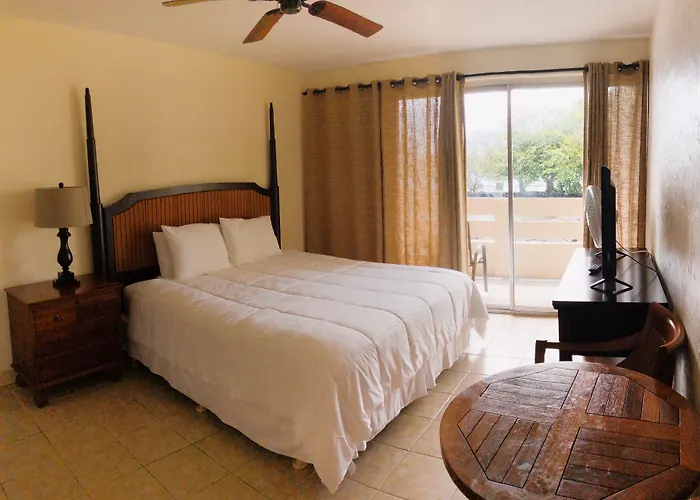 Hilo Reeds Bay Hotel