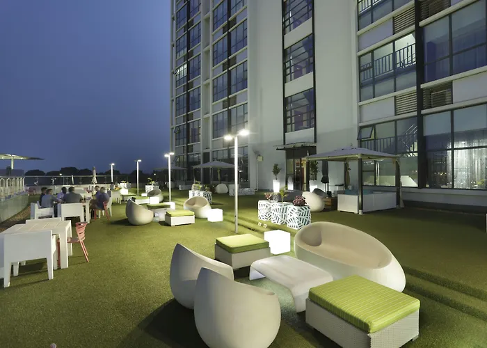 President Hotel At Umodzi Park