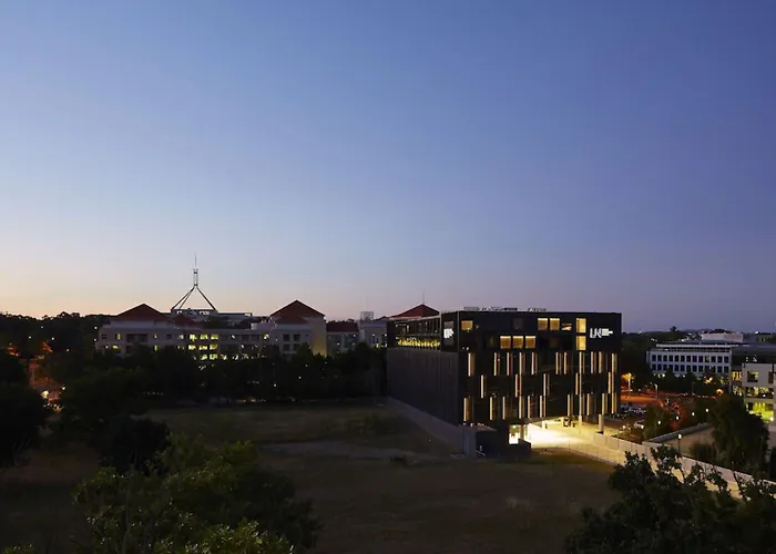 Little National Hotel Canberra