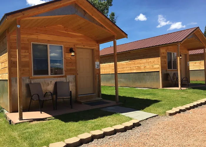 Mountain Ridge Cabins & Lodging Between Bryce And Zion National Park