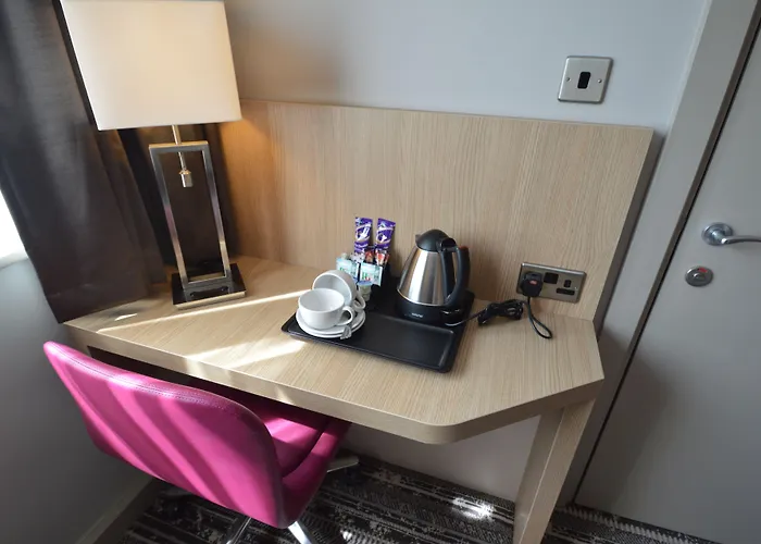 Lancaster Hotel